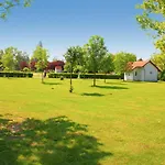 Play And Relax In Lake-parkside Cozy Family Retreat - Jegenye 扎马迪