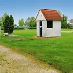 度假居 Play And Relax In Lake-parkside Cozy Family Retreat - Jegenye