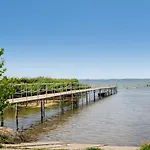 Play And Relax In Lake-parkside Cozy Family Retreat - Jegenye 펜션 자르마디