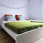 Play And Relax In Lake-parkside Cozy Family Retreat - Jegenye 度假居 *