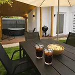 Play And Relax In Lake-parkside Cozy Family Retreat - Jegenye 펜션
