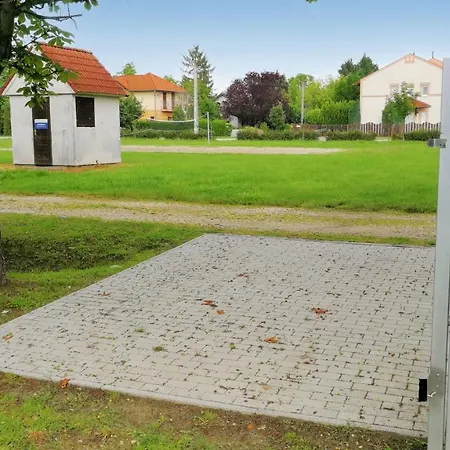 Casa vacanze Play And Relax In Lake-parkside Cozy Family Retreat - Jegenye Zamárdi