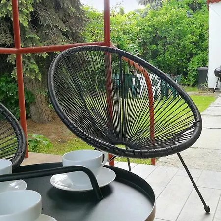 Play And Relax In Lake-parkside Cozy Family Retreat - Jegenye *