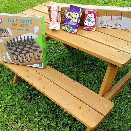 Play And Relax In Lake-parkside Cozy Family Retreat - Jegenye