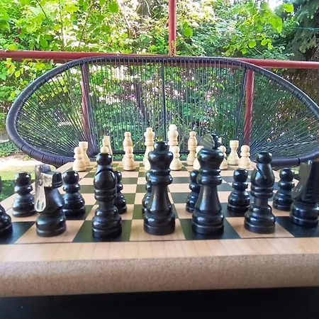 Play And Relax In Lake-parkside Cozy Family Retreat - Jegenye 扎马迪