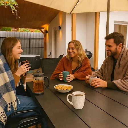 Hébergement de vacances Play And Relax In Lake-parkside Cozy Family Retreat - Jegenye