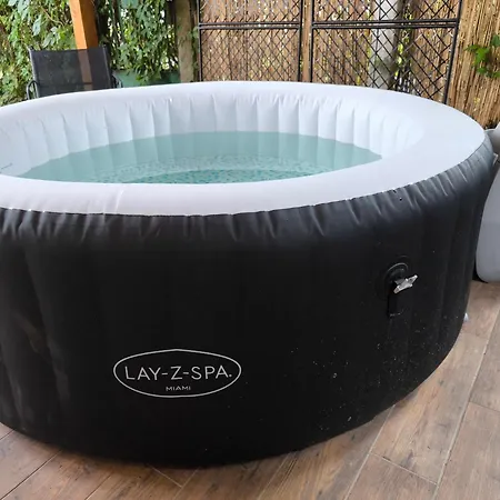 Play And Relax In Lake-parkside Cozy Family Retreat - Jegenye Casa vacanze