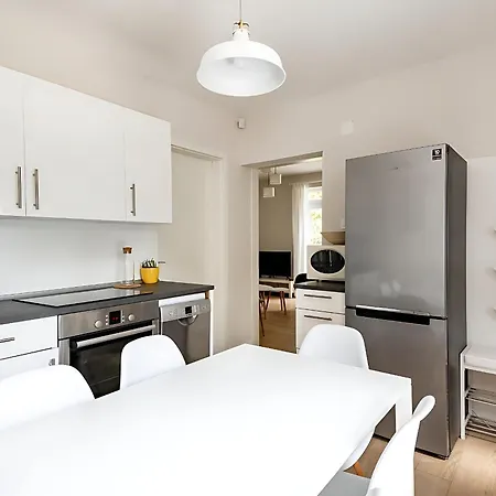 Play And Relax In Lake-parkside Cozy Family Retreat - Jegenye *