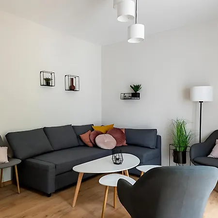 Play And Relax In Lake-parkside Cozy Family Retreat - Jegenye * Zamárdi