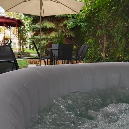 別荘 Play And Relax In Lake-parkside Cozy Family Retreat - Jegenye *