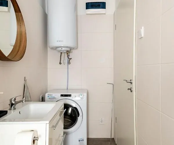 בית נופש Play And Relax In Lake-parkside Cozy Family Retreat - Jegenye *