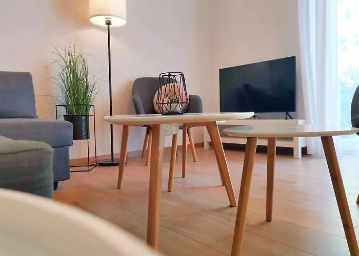 Play And Relax In Lake-parkside Cozy Family Retreat - Jegenye *