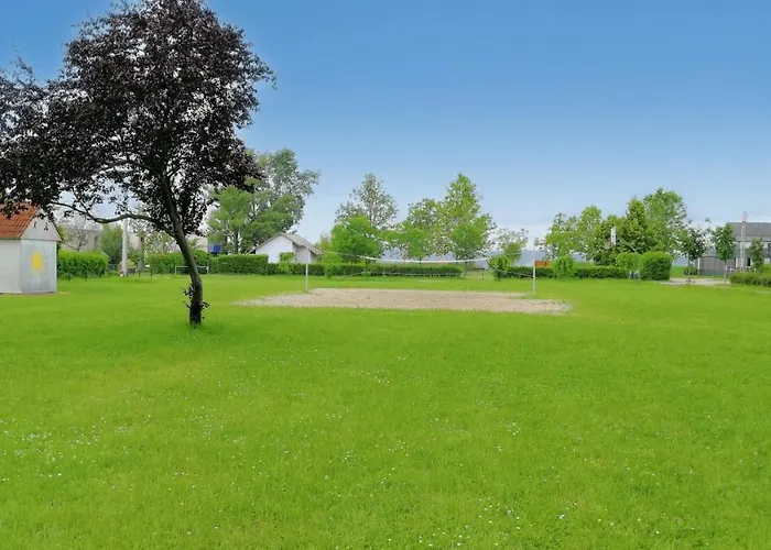 Holiday home Play And Relax In Lake-parkside Cozy Family Retreat - Jegenye *