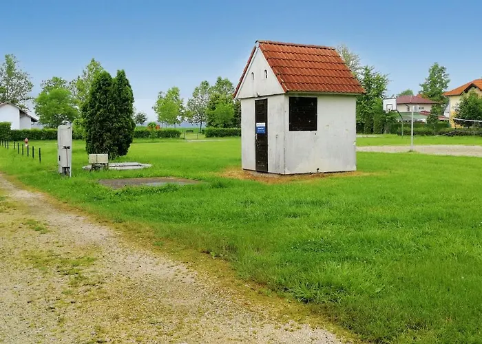 Holiday home Play And Relax In Lake-parkside Cozy Family Retreat - Jegenye