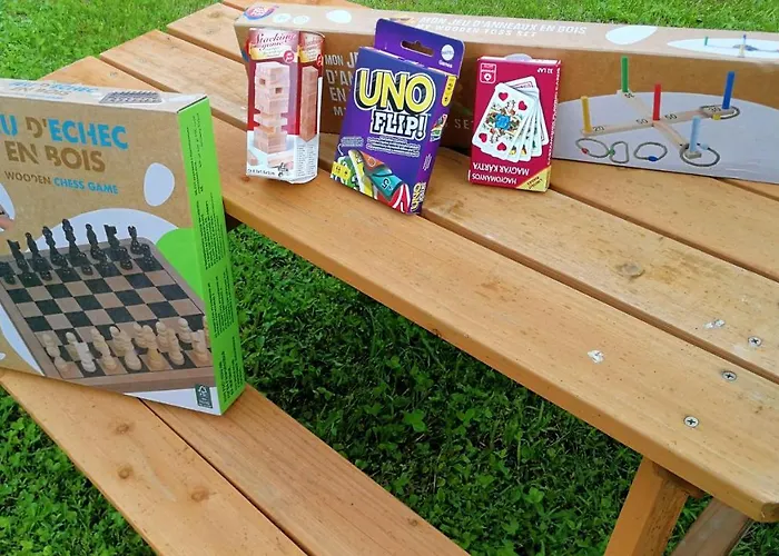 בית נופש Play And Relax In Lake-parkside Cozy Family Retreat - Jegenye