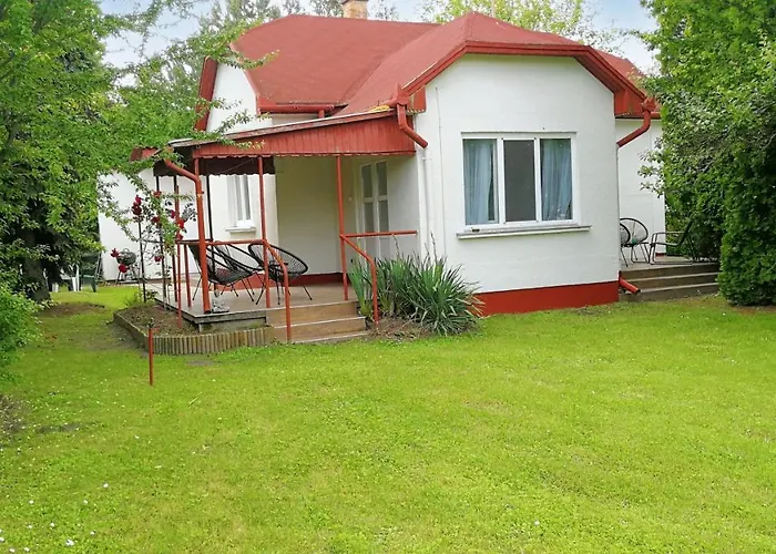 Prázdninový dům Play And Relax In Lake-parkside Cozy Family Retreat - Jegenye *