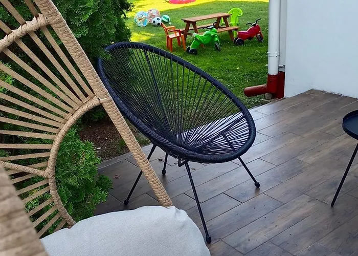 Play And Relax In Lake-parkside Cozy Family Retreat - Jegenye Holiday home *