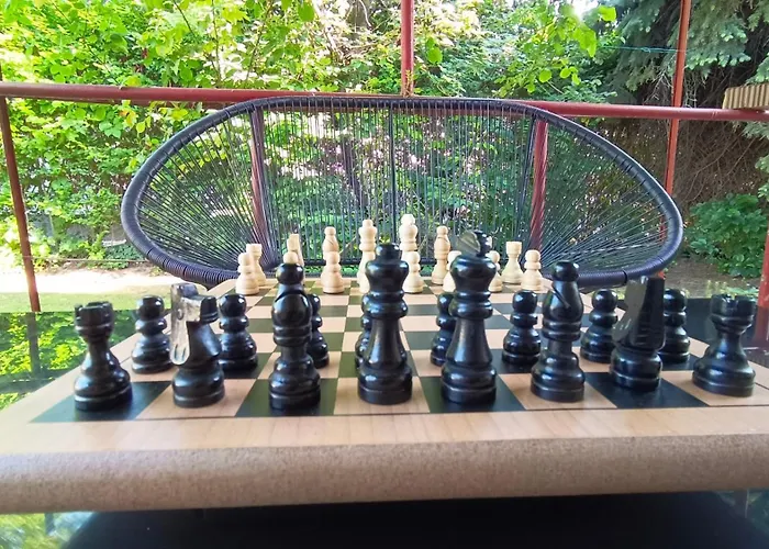 Play And Relax In Lake-parkside Cozy Family Retreat - Jegenye Zamardi