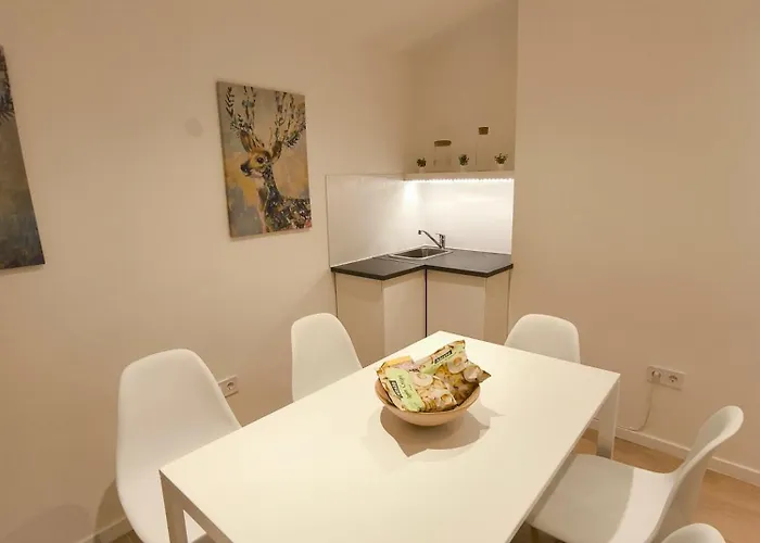 Play And Relax In Lake-parkside Cozy Family Retreat - Jegenye בית נופש *