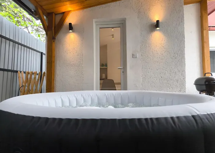 Play And Relax In Lake-parkside Cozy Family Retreat - Jegenye Prázdninový dům *