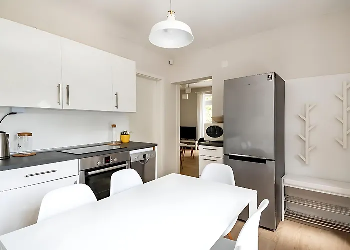 Play And Relax In Lake-parkside Cozy Family Retreat - Jegenye *