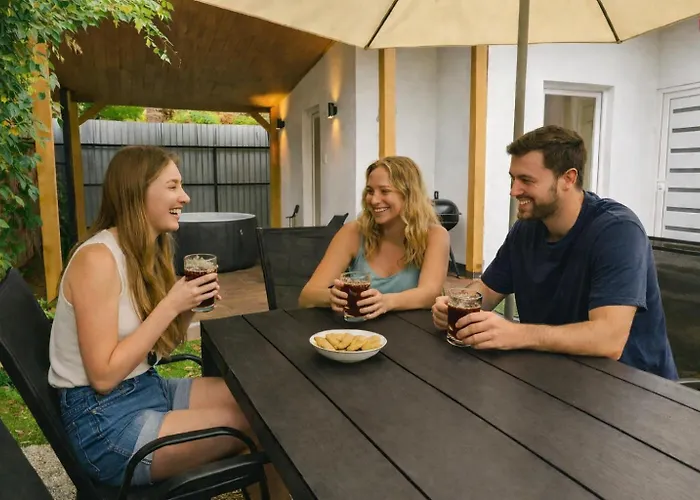 Play And Relax In Lake-parkside Cozy Family Retreat - Jegenye * Zamárdi